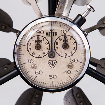 A 1930s anemometer from Lambrecht Göttinger, Germany.