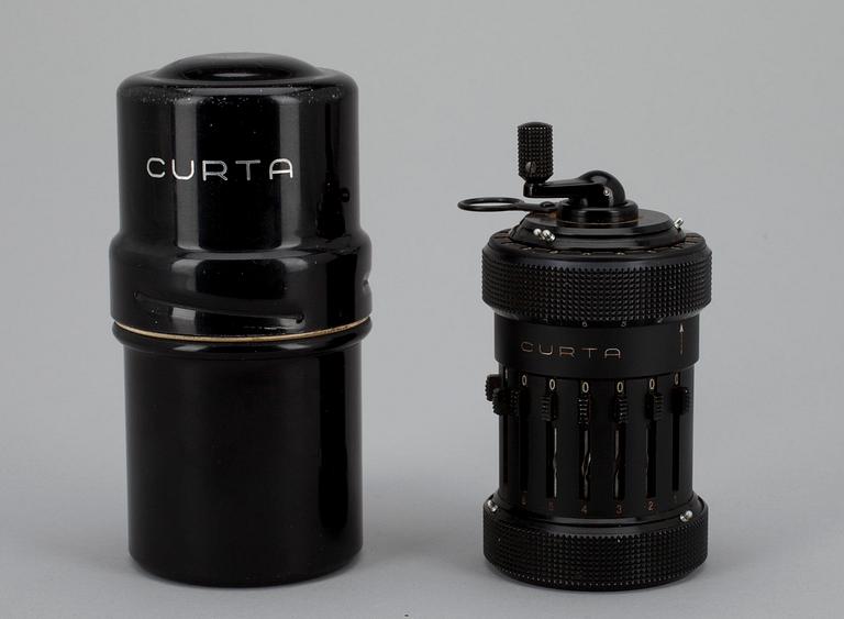 RÄKNEMASKIN, Curta, Cortina AG Maureen, Liechtenstein 1900-talets senare hälft.