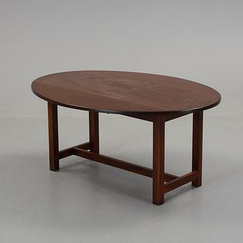 SOFFBORD, av typen Huntingtable. 1900-talets andra hälft.