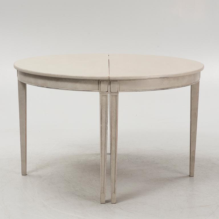 A Gustavian style dining table, first half/mid 20th century.