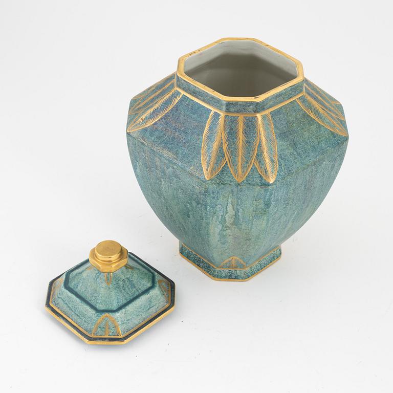 Josef Ekberg, a ceramic lidded vase, Gustavsberg, 1920's/1930's.