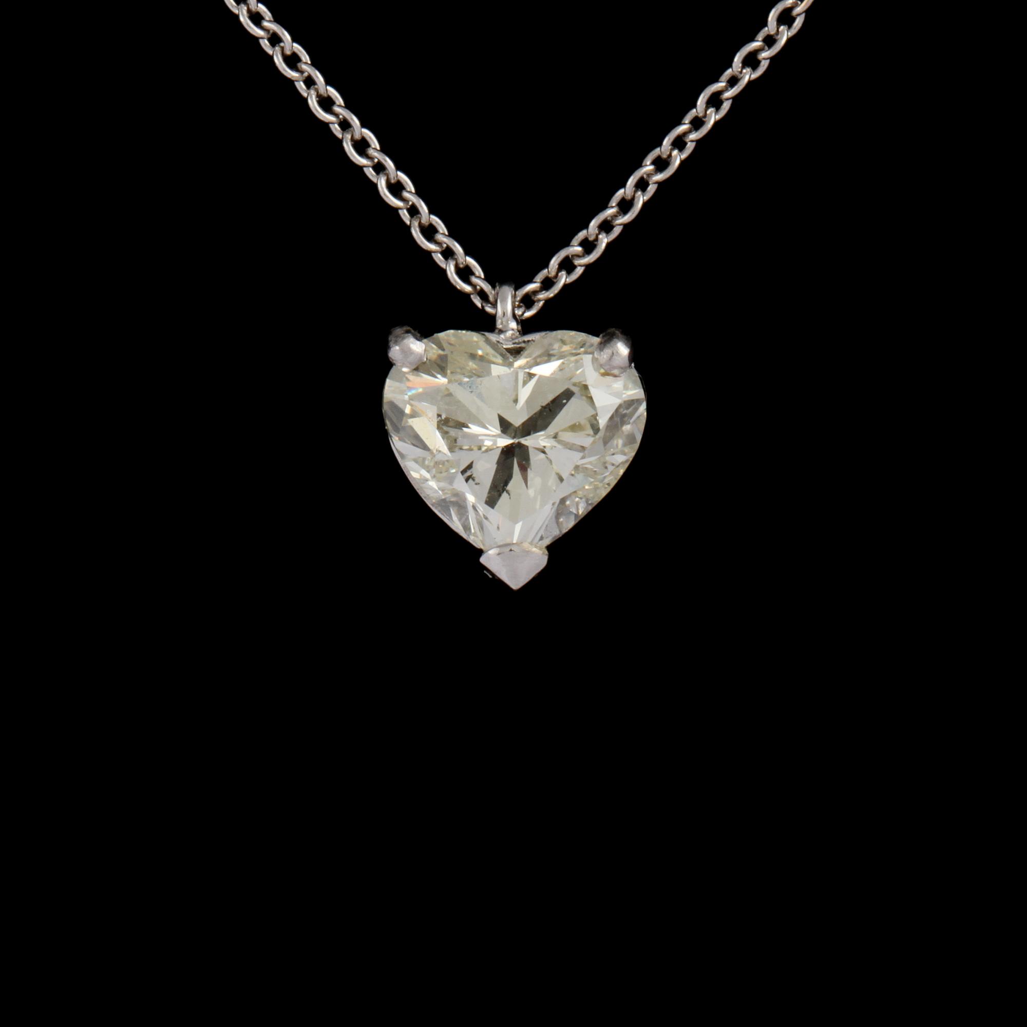 HÄNGE, 18k vitguld med hjärtslipad diamant, 2.01 ct, Arezzo, Italien. Vikt 3 g.