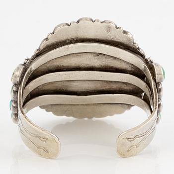 a cuff bracelet, in turquoise and silver, Southwestern USA, Navajo/Zuni, mid/late 20th century,