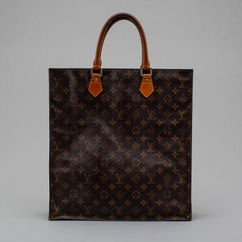 LOUIS VUITTON 'Sac Plât'.