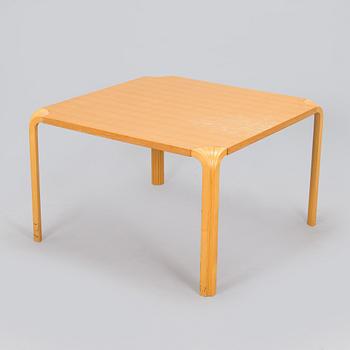 Alvar Aalto, sohvapöytä, malli MX800B, Artek 1960-luku.