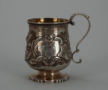 MUGG, sterling silver, Edward Barton, London 1832. Vikt 128 g.