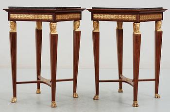 BORD, ett par, empirestil, tidigt 1900-tal.