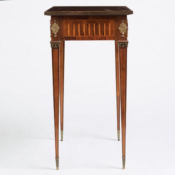 A Gustavian late 18th century table by Anders Lundelius (master in Stockholm 1778-1823), not signed.