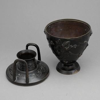 URNA med LOCK, brons, sannolikt 1800-talets slut.