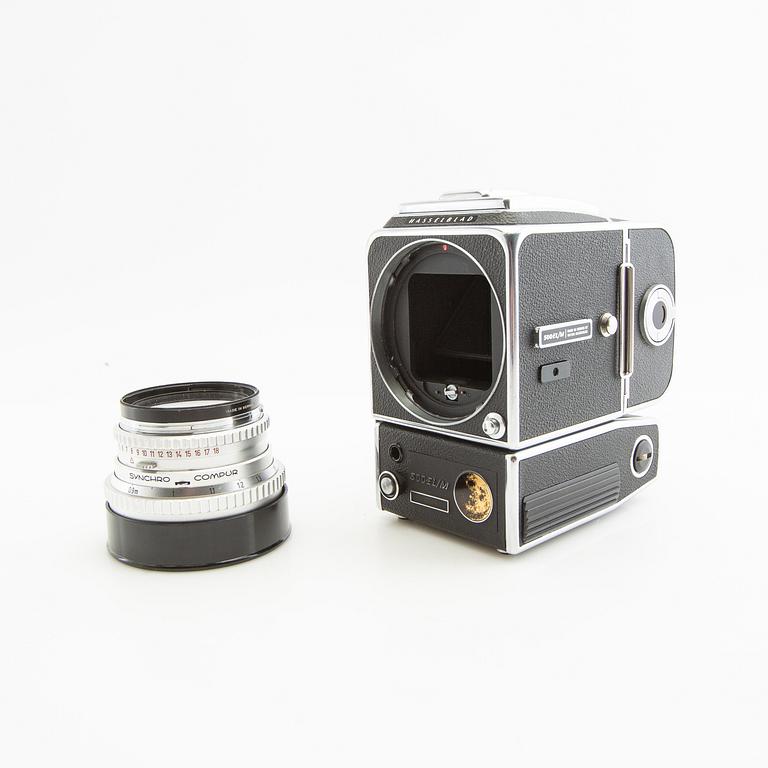 Kamera Hasselblad 500 EL/M kamerahus och objektiv.