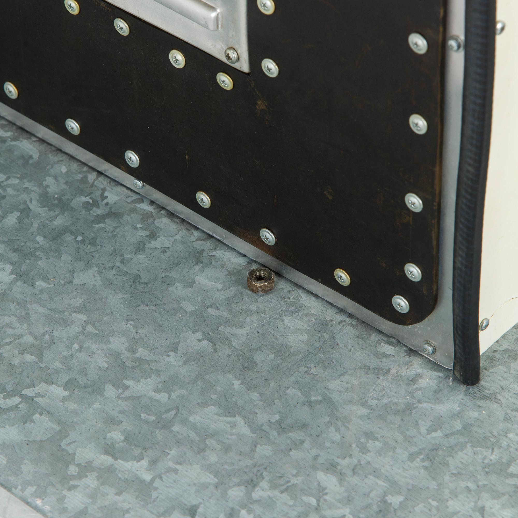 Alvar Gullichsen, "Hot-Spot Non-Standard Orbitizer" & Docent Udo D. Dröppeldorf, Raba Hiff, Bonk Business Inc.