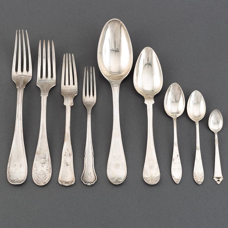 Silverbestick, varierande modeller. ca 67 delar, 1800-tal.