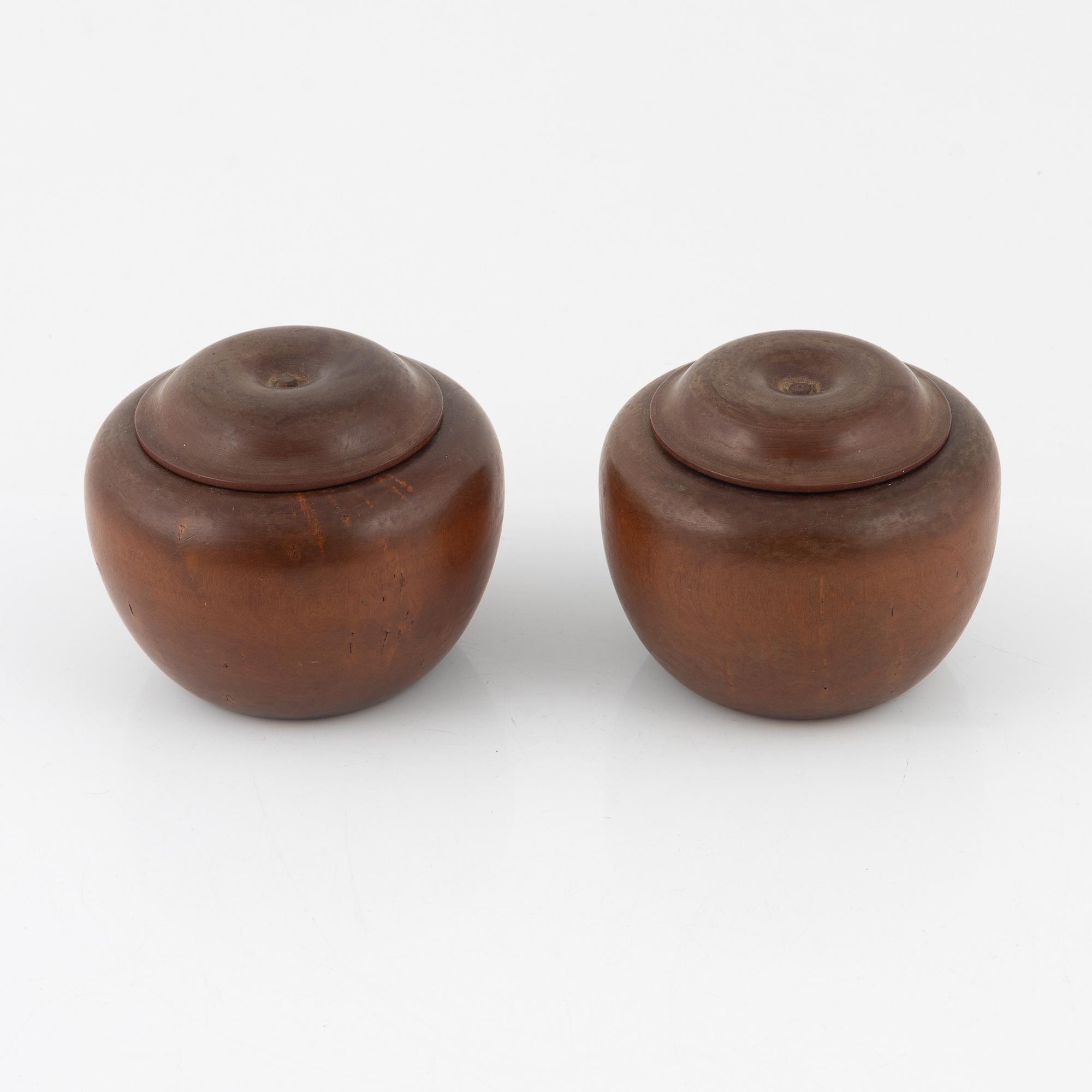A pair of Chinese wooden weiqi boxes with cover, 20th Century.