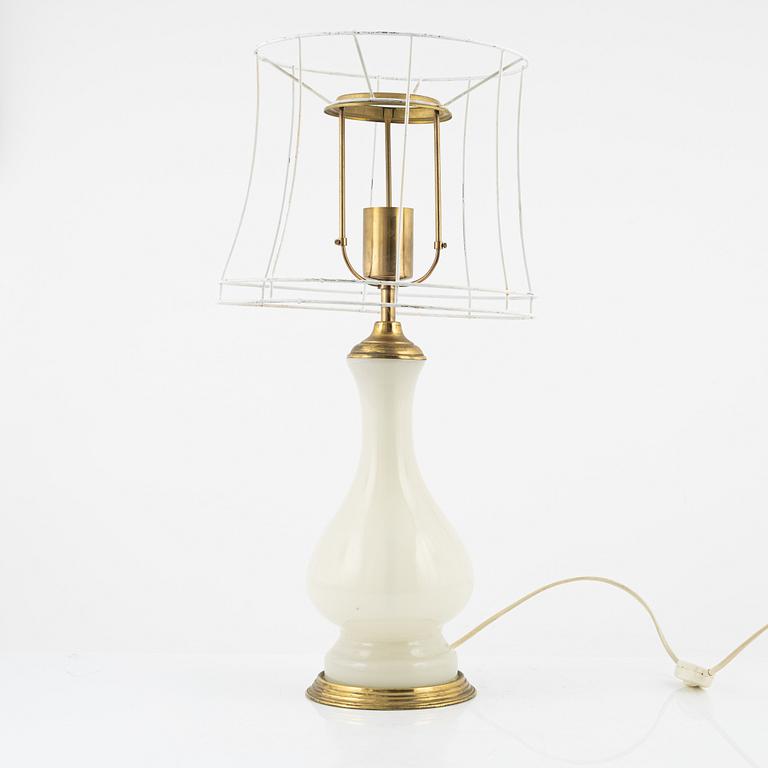 Bordslampa, modell 2583, Firma Svenskt Tenn.