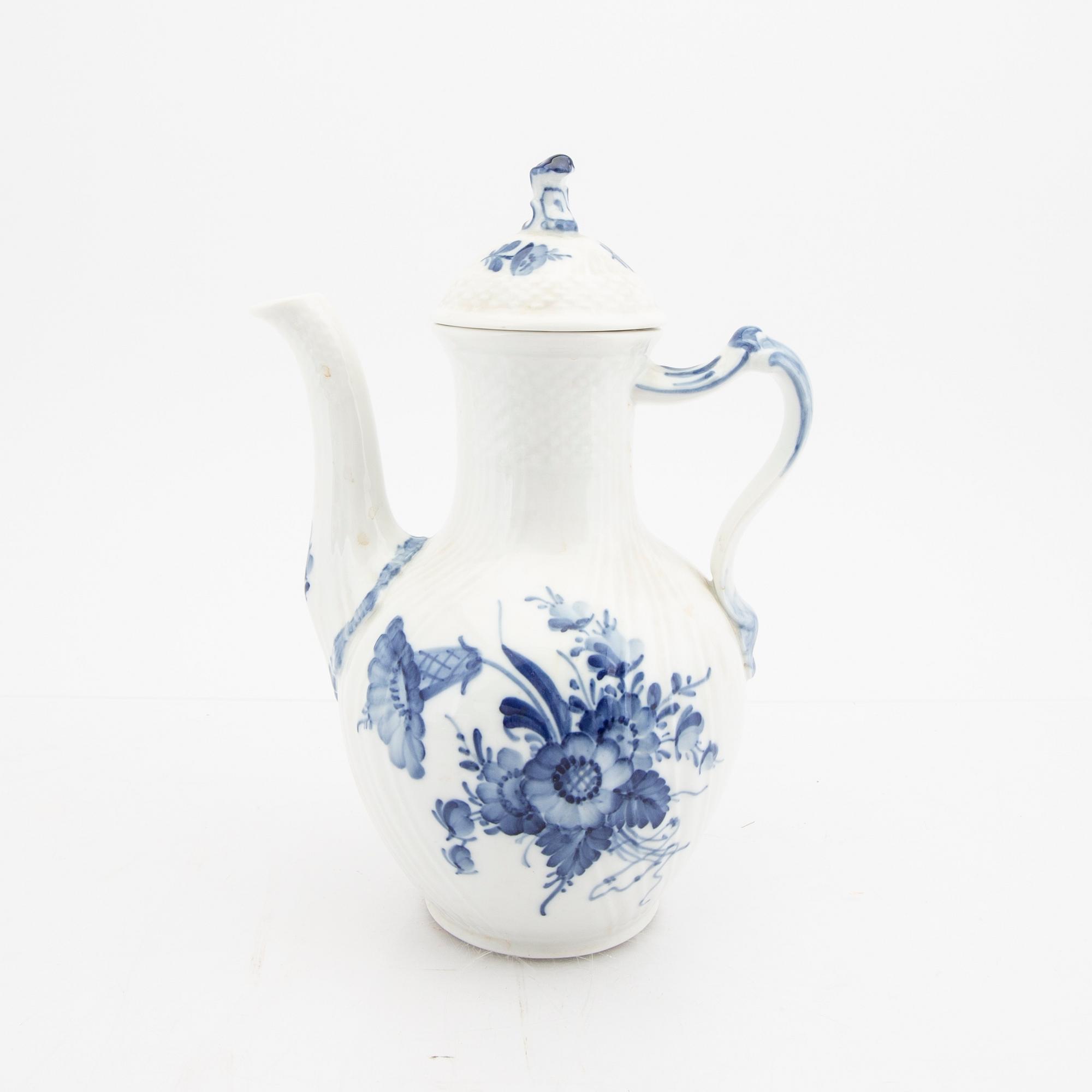 Coffee service 54 dlr "Blå Blomst" Royal Copenhagen Denmark porcelain 1953-1983.
