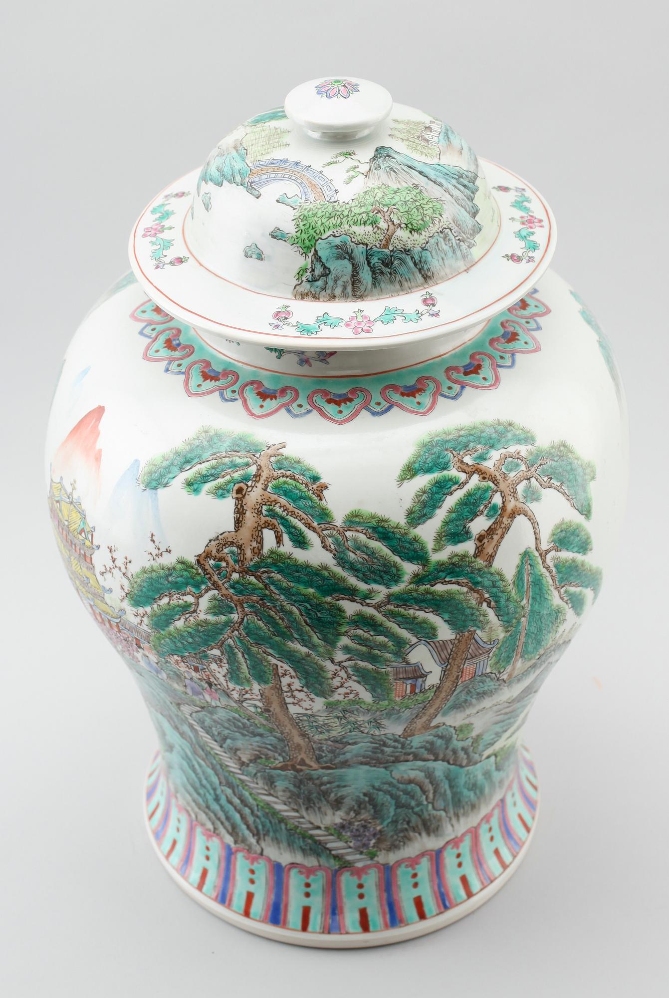 LOCKURNA, porslin, Kina, 1900-/2000-tal.