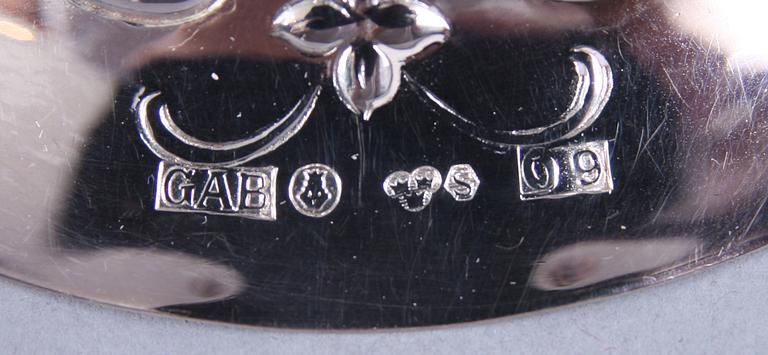 LJUSSTAKAR, två par, silver, bl. a. GAB 1964.