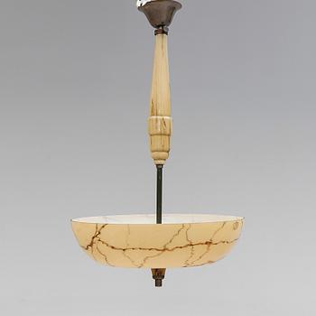 TAKLAMPA, 1900-talets första hälft. Höjd ca 70 cm.