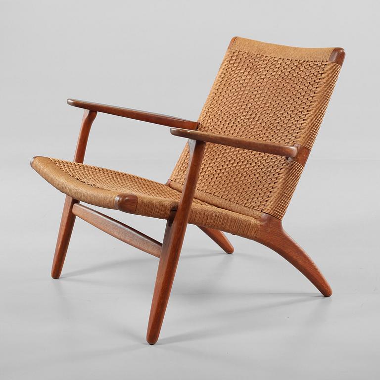 KARMSTOL, "CH-25", Hans J. Wegner, Carl Hansen, detta exemplar sannolikt tillverkat under 1950-talet.