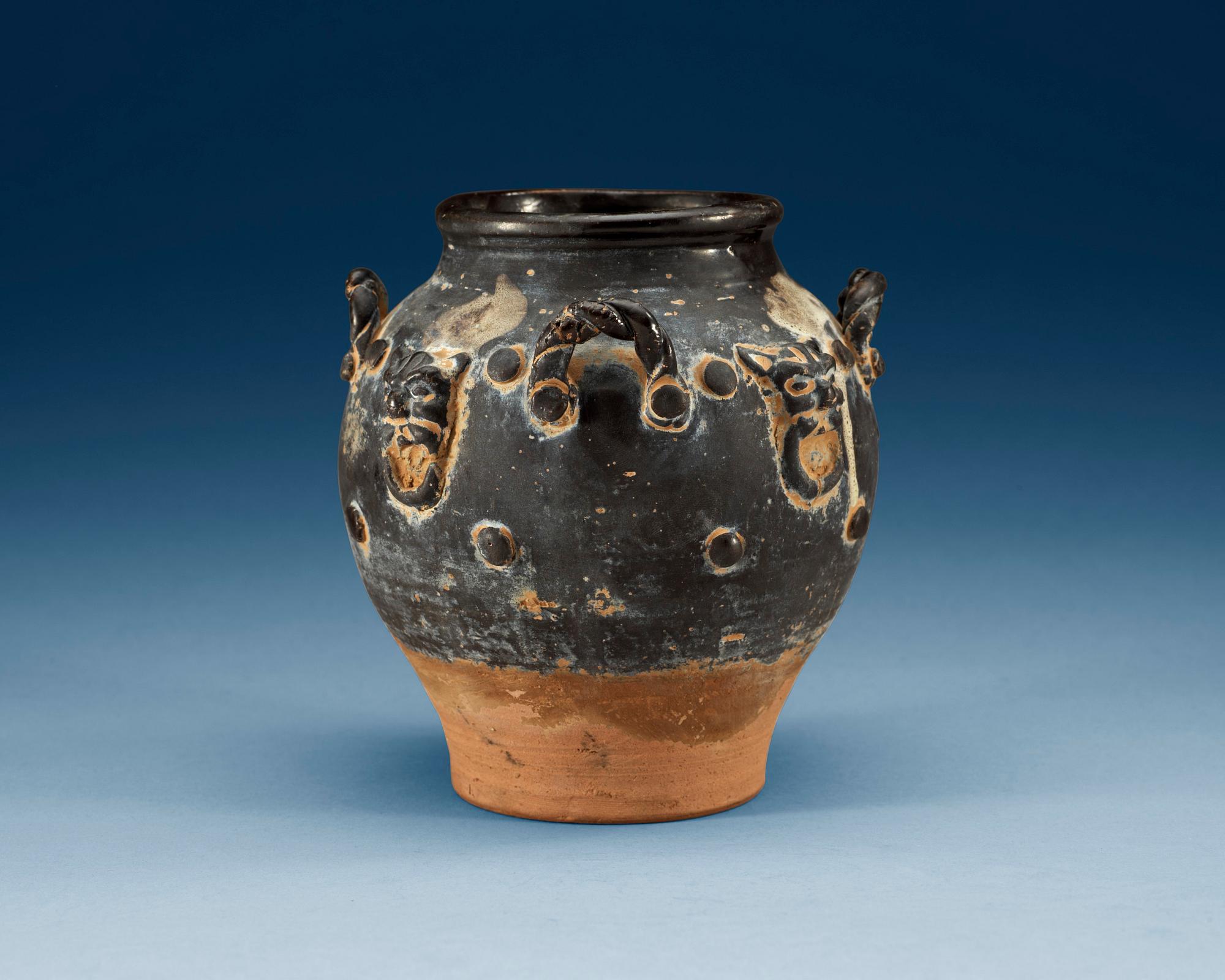 A black glazed jar, Tang dynasty (618-907).