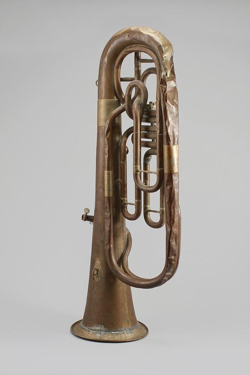 BLÅSINSTRUMENT, 1900-talets första hälft.
