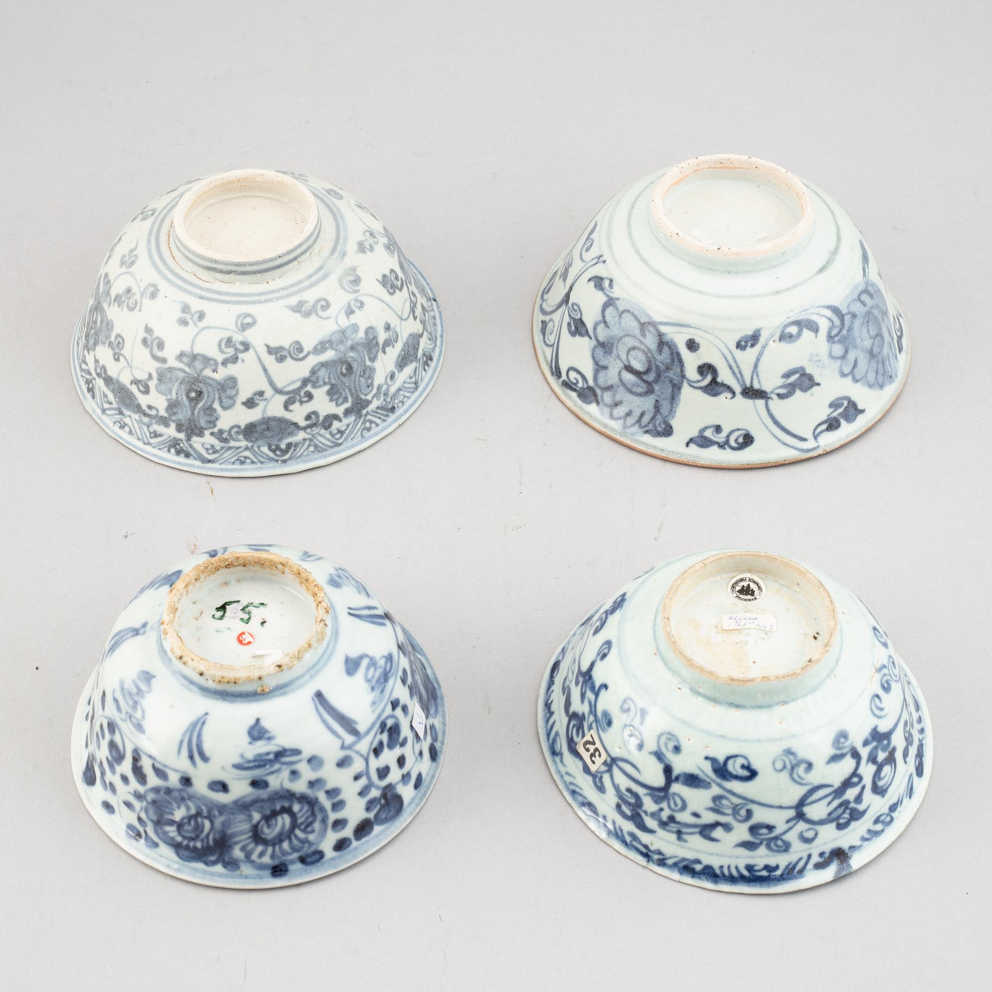 A group of four blue and white bowls, Ming dynasty (1368-1644).