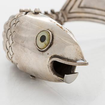 Emilia Castillo,  flasköppnare, Mexico.