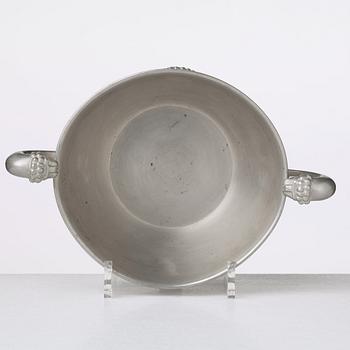 Anna Petrus, skål med hänklar, tenn, Firma Svenskt Tenn, Stockholm 1931.