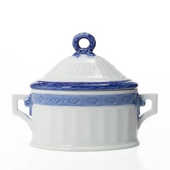 Royal Copenhagen, A 26 peice coffee set "Blue Vifte", Denmark.