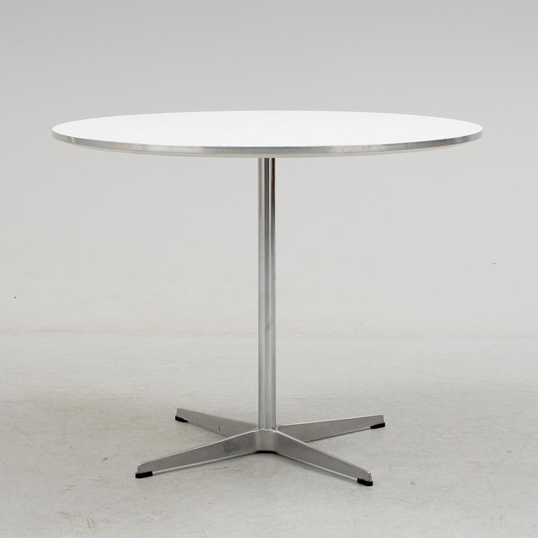 BRUNO MATHSSON & PIET HEIN, matbord för Fritz Hansen, Danmark, 2000-tal.