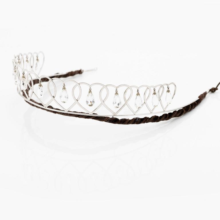 CF Carlman tiara 18K vitguld med droppslipad bergkristall, Stockholm 1968.