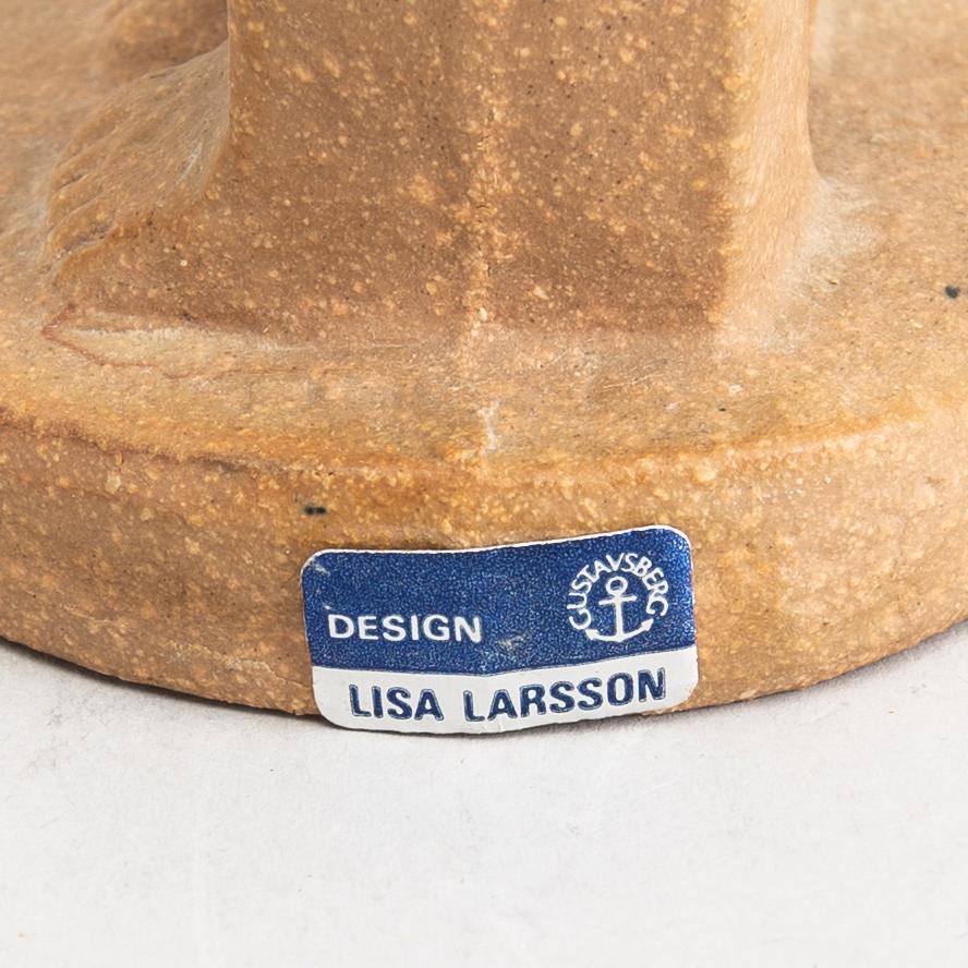 LISA LARSON,