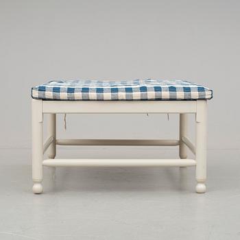 FOTPALL, "Medevi brunn" ur Ikeas 1700-talsserie, 1990-tal.