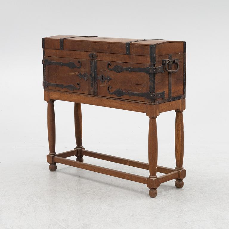 A 17th/18th century chest.