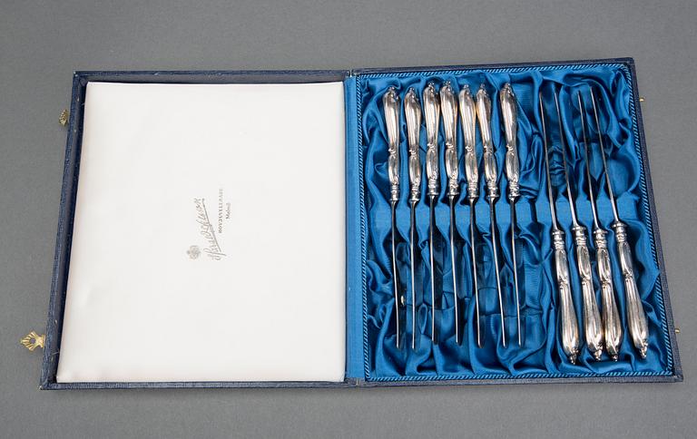 A SET OF 76 PIECES SWEDISH SILVER CUTLERY, Stockholm 1940's.