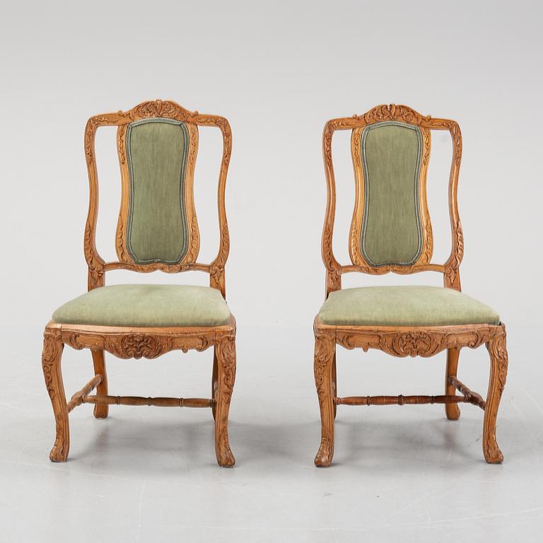 A pair of Louis XV chairs, France, second half of the 18th century.