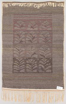 Impi Sotavalta,  A Finnish long pile Ryijy Rug, for Friends of Finnish Handicraft. Circa 160 x110 cm.