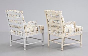 FÅTÖLJER, ett par. Gripsholmsmodellen, brickmärkta KA Roos, Helsingborg. Sent 1900-tal.