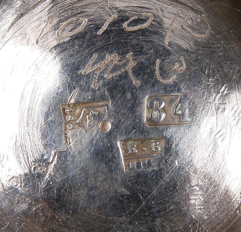 SKÅL samt BÄGARE, silver, Ryssland resp Göteborg, 1800-tal.