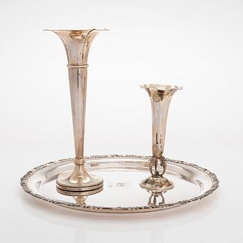 A set of two silver vases and a platter, Finnish hallmarks, 1928-29 and 1966.