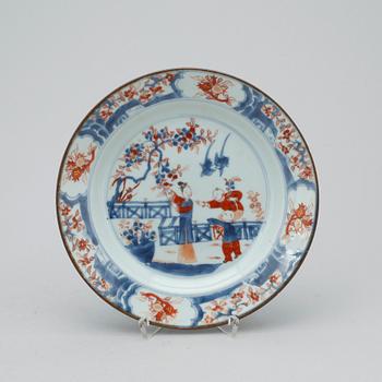 TALLRIK, porslin. Qing dynastin, Kangxi (1662-1722).