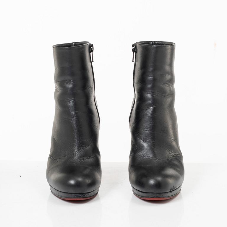 Christian Louboutin, ankle boots, size 37.