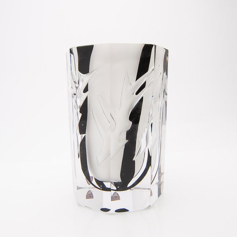 Olle Alberius, Vase, "Arrow", Orrefors Gallery, 1990.