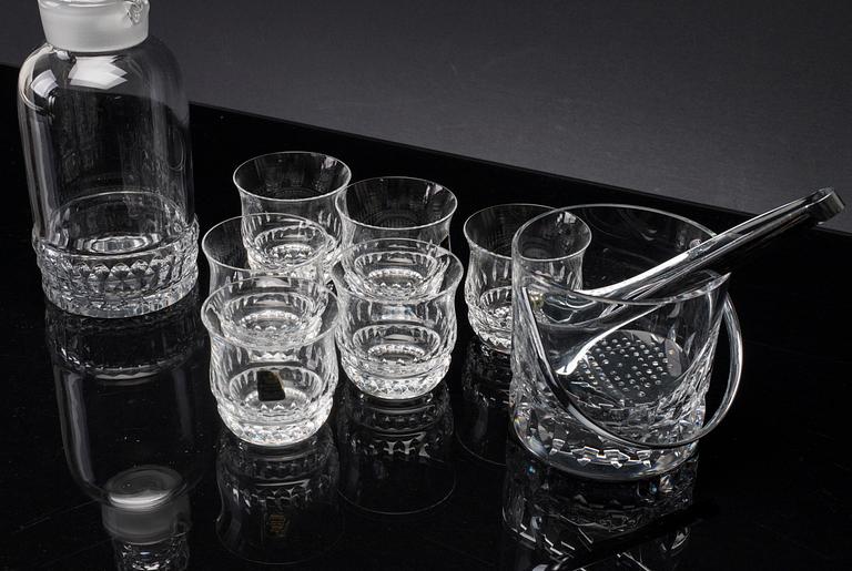 GLASSERVIS, whisky, bl a "Silvia". 8 delar.