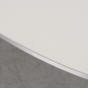 Bruno Mathsson & Piet Hein, a dining table, 'Superellipse', Fritz Hansen, Denmark, 2015.