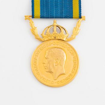 Medal "For Diligence and Integrity in the Service of the Realm" gold 18K.