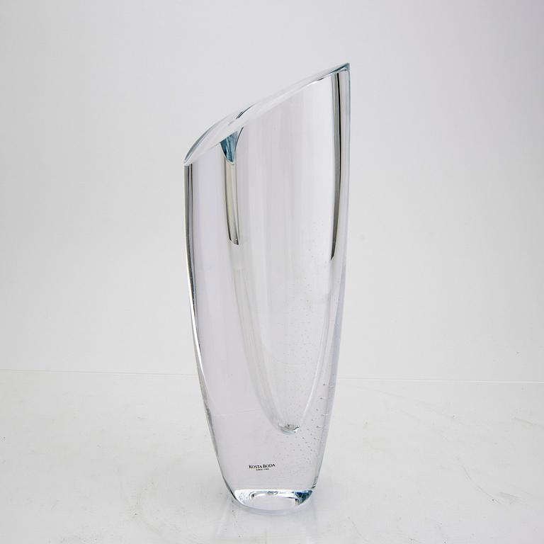 Göran Wärff, a signed glass vase from Kosta Boda.