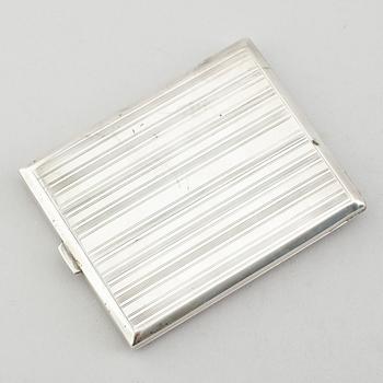 CIGARETTETUI, silver, Polen, 1930-tal. Vikt ca 127 gram.