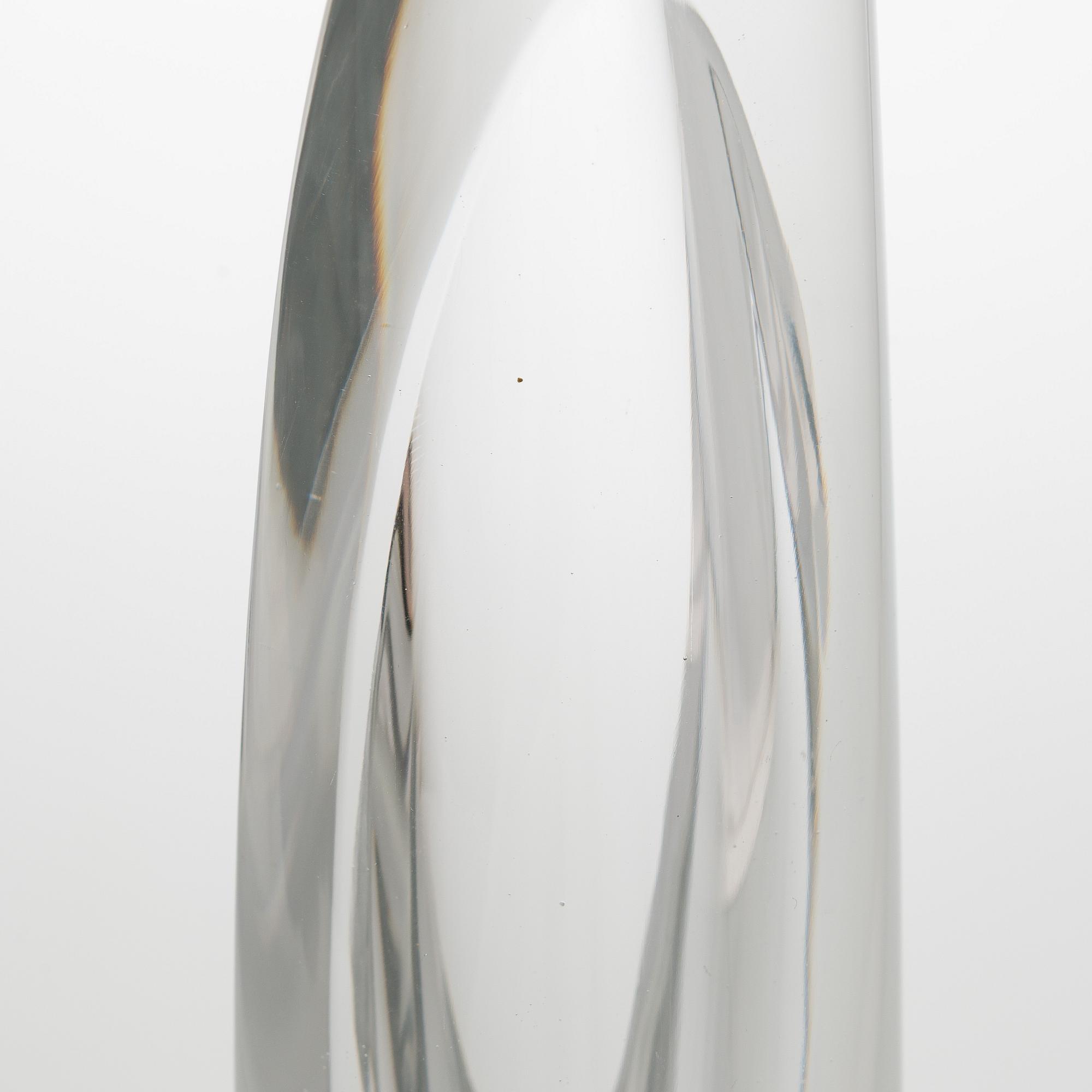 Aimo Okkolin, konstglas, , "Svärdslilja", signerad Riihimäen Lasi  Oy, Aimo Okkolin, Riihimäen Lasi Oy.