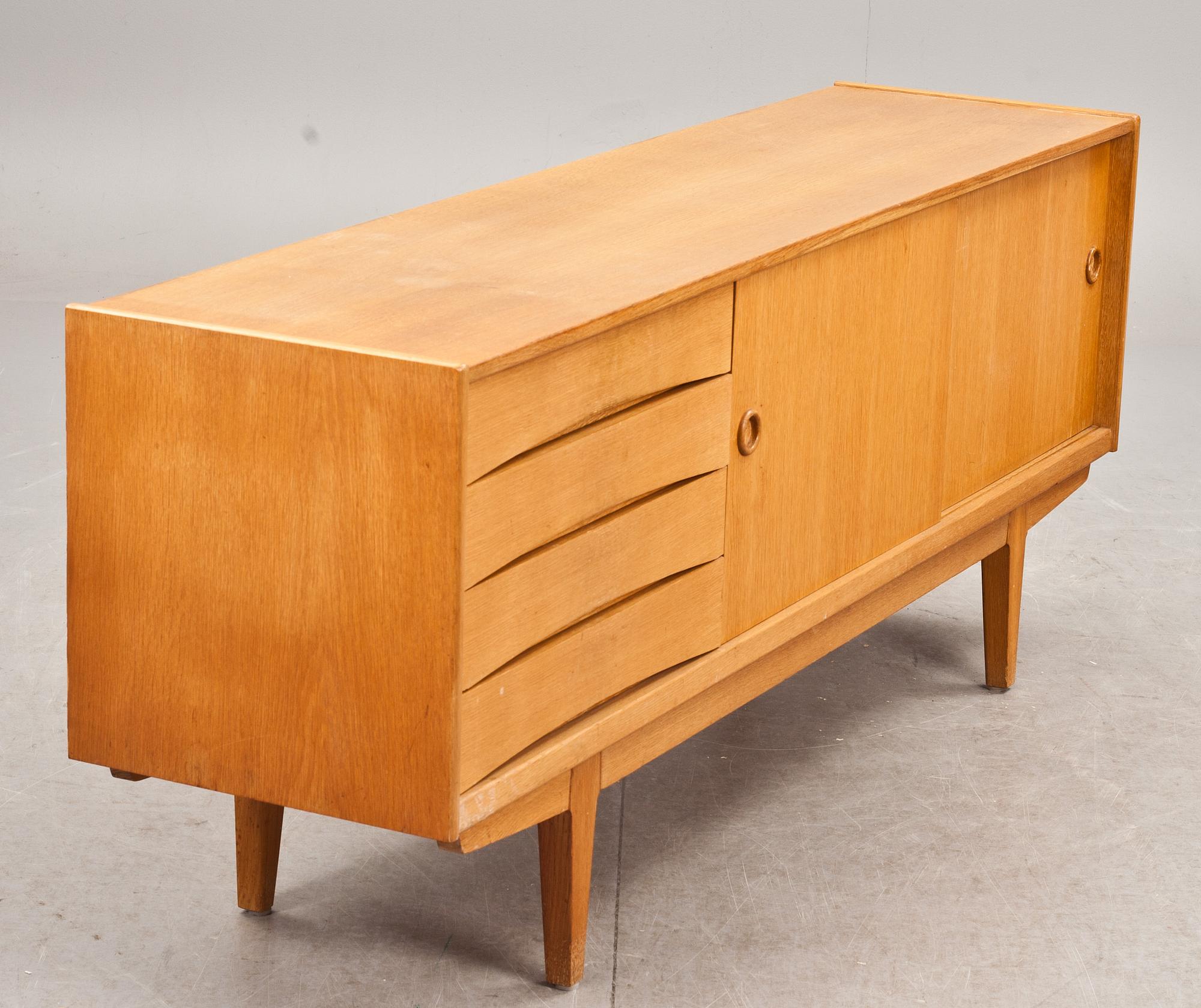 SIDEBOARD, 1900-talets andra hälft.